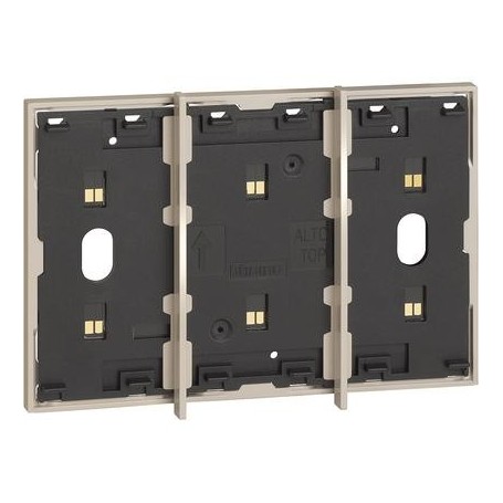 Frame 3 moduli sabbia bticino living now  KM8103