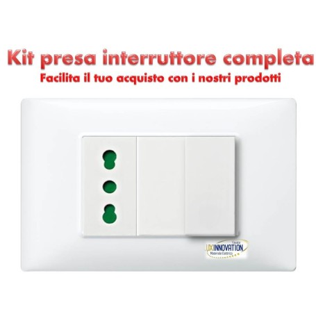 Presa con interruttore completa monoblocco con placca bianca compatibile plana