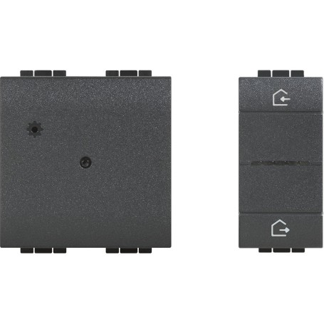 Gateway per creare un installazione connessa della casa Btcino Living international L4510C