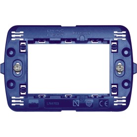 Bticino Living LN4703 supporto 3 posti