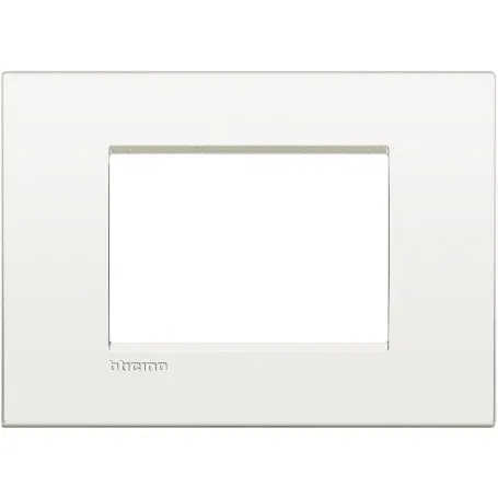 Placca 3 posti bianco puro Bticino Living Air LNC4803BN