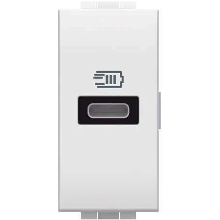 Caricatore USB Bianco  tipo C con tensione 5 Vdc CARICA CELLULARI Living Light bticino N4192C