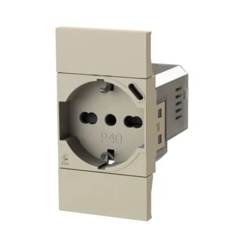 Presa universale con shuko USB 3A for box 4B.Km.P40.USB carica cellulare per living now TIPO k4285C1