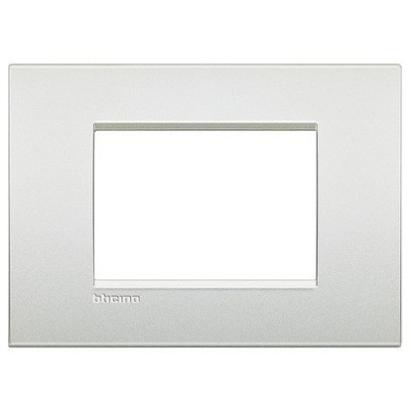 Placca 3 posti Bianco Perla Bticino Living Air LNC4803PR