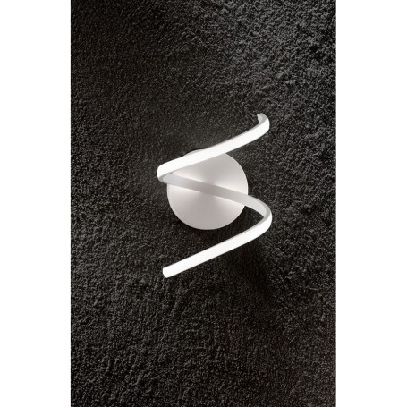 applique in metallo verniciato bianco 20cm art.6395b lc Illuminazione moderna per salone cucina applique in metallo verniciato bianco 20cm art.6395b lc Illuminazione moderna per salone cucina