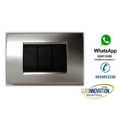 Placca 3 posti Tech COMPATIBILE Living Tipo LNA4803TE Placca 3 posti Tech COMPATIBILE Living Tipo LNA4803TE