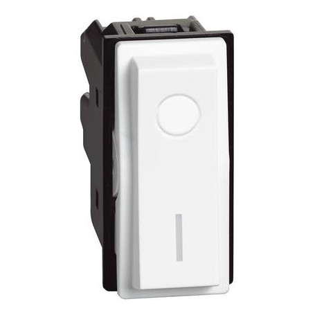 Interruttore 2p 16ax bianco living now  KW4002 Interruttore 2p 16ax bianco living now  KW4002