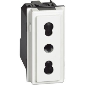 Presa bipasso 16a  living now kw4180